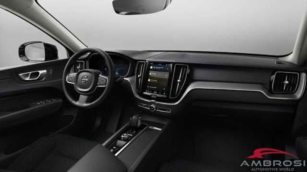 Volvo XC60 nuova a Viterbo (8)