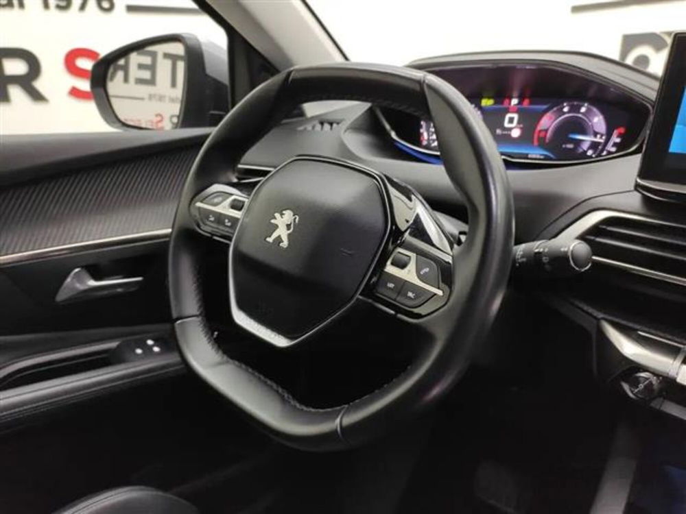 Peugeot 3008 usata a Salerno (6)