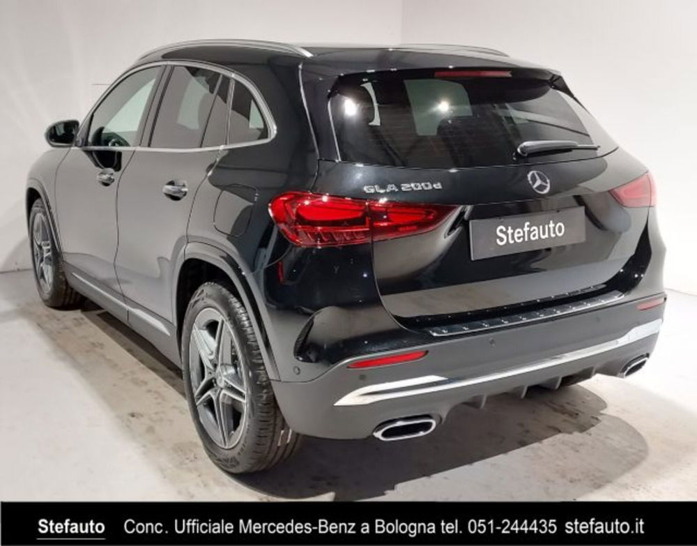 Mercedes-Benz GLA SUV nuova a Bologna (5)