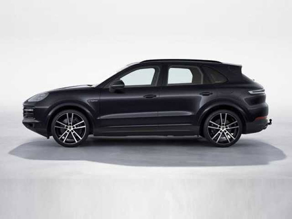 Porsche Cayenne nuova a Vicenza (3)