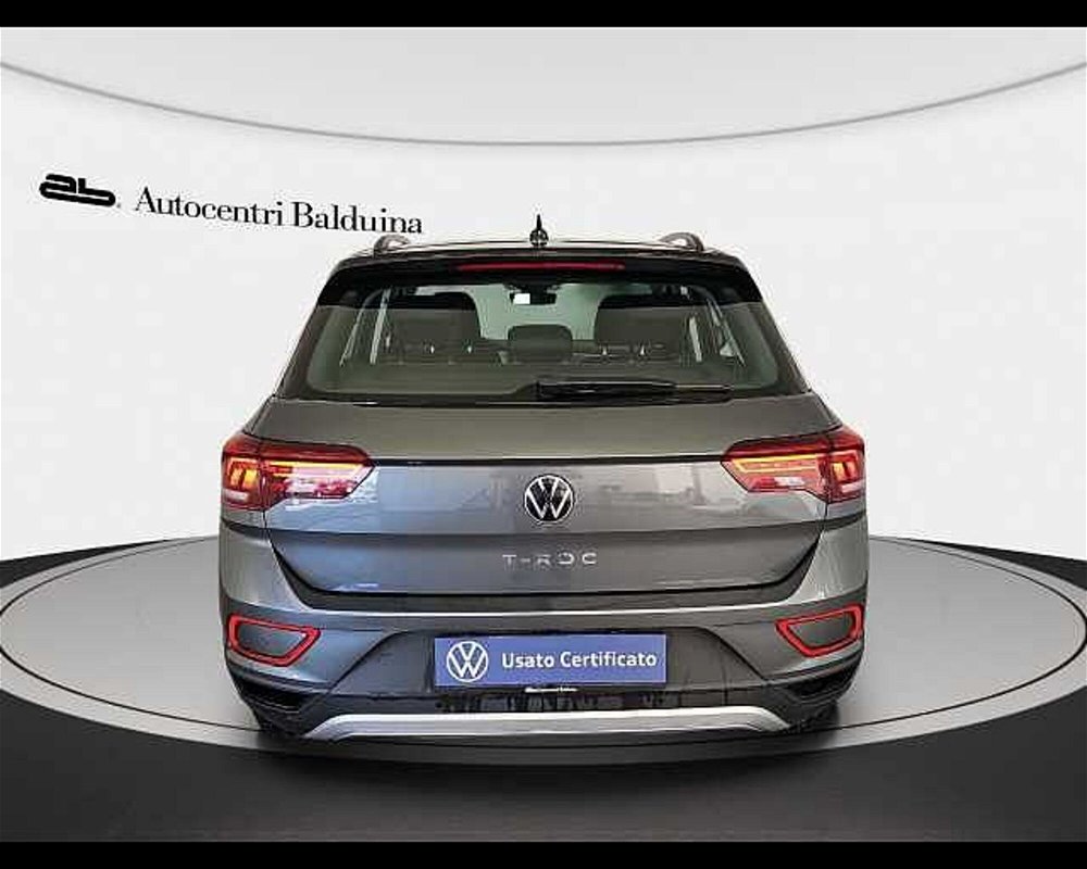 Volkswagen T-Roc 2.0 TDI SCR 150 CV DSG Life del 2022 usata a Roma (5)