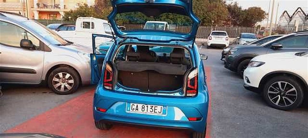 Volkswagen up! 5p. move up! BlueMotion Technology  del 2020 usata a Savona (5)