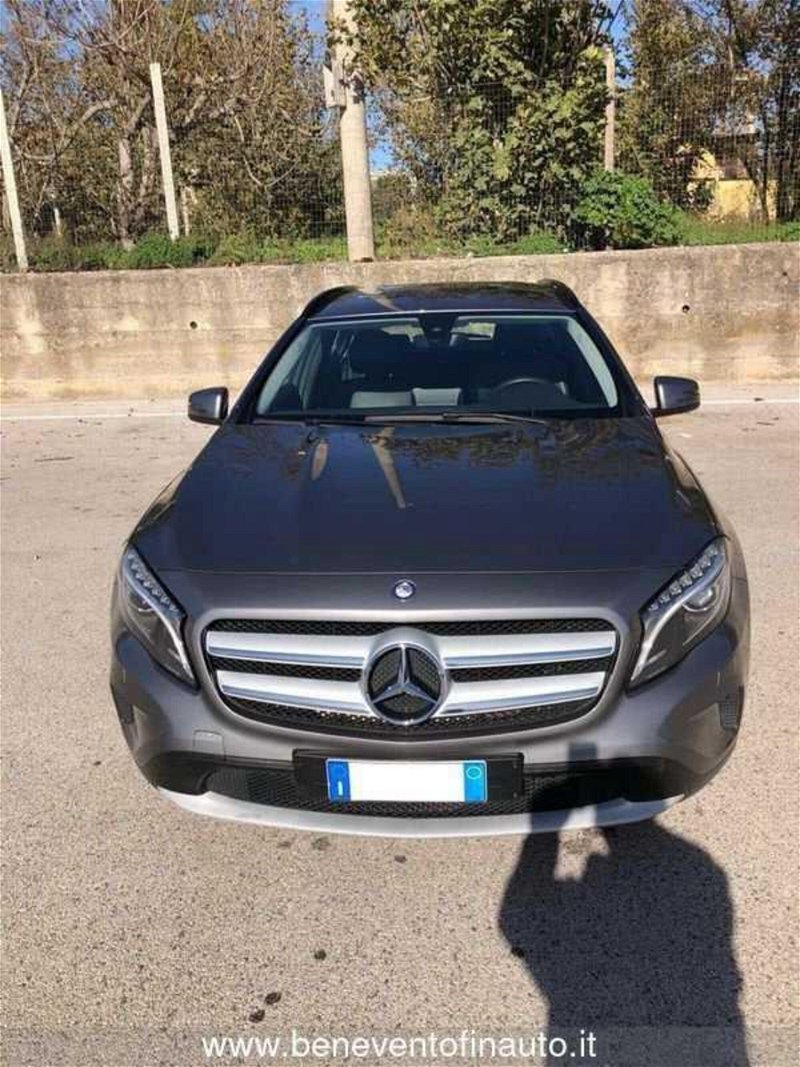 Mercedes-Benz GLA SUV 180 d Automatic Sport my 15 del 2017 usata a Pratola Serra