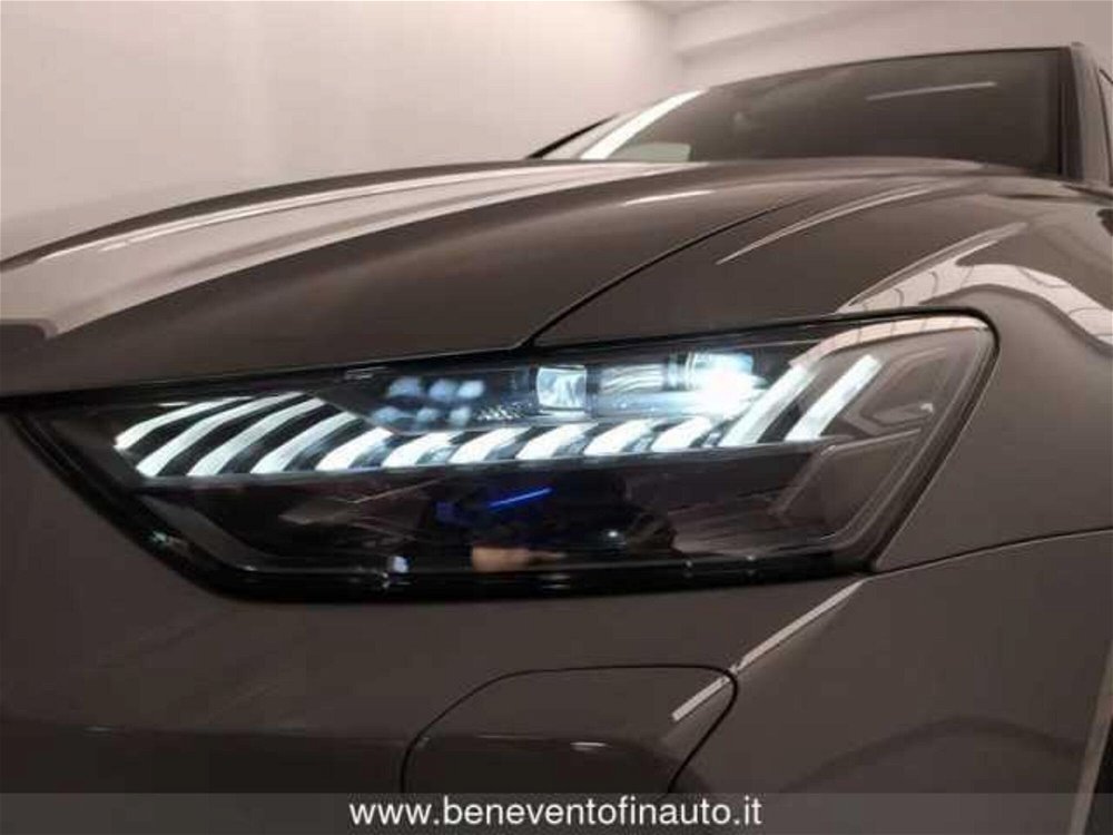 Audi RS 6 Avant 6 4.0 TFSI quattro tiptronic performance del 2022 usata a Pratola Serra (5)