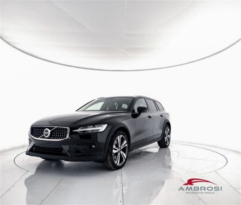 Volvo V60 Cross Country D3 Plus nuova a Corciano