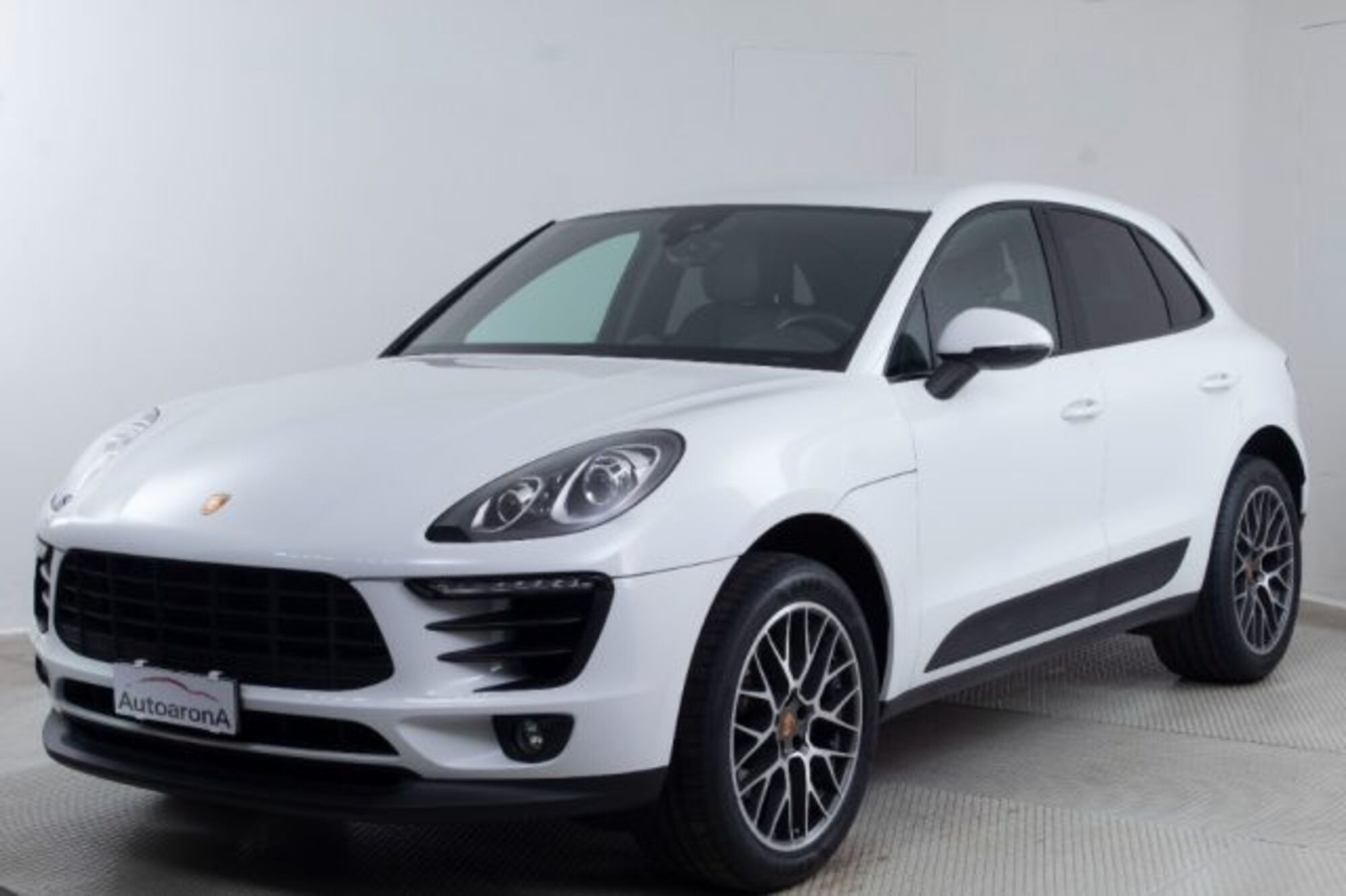 Porsche Macan 2.0  del 2018 usata a Paruzzaro