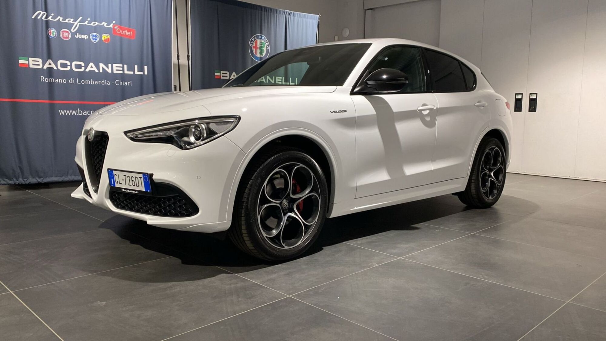 Alfa Romeo Stelvio Stelvio 2.0 Turbo 280 CV AT8 Q4 Veloce  del 2022 usata a Romano di Lombardia