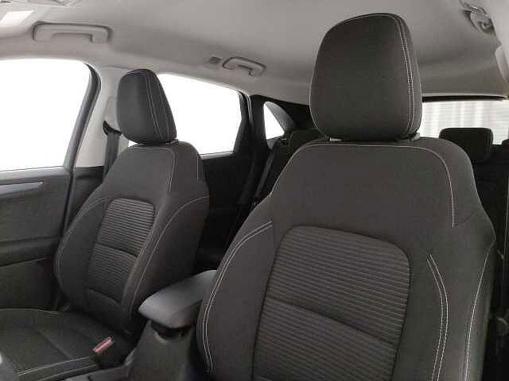 Ford Kuga usata a Roma (13)