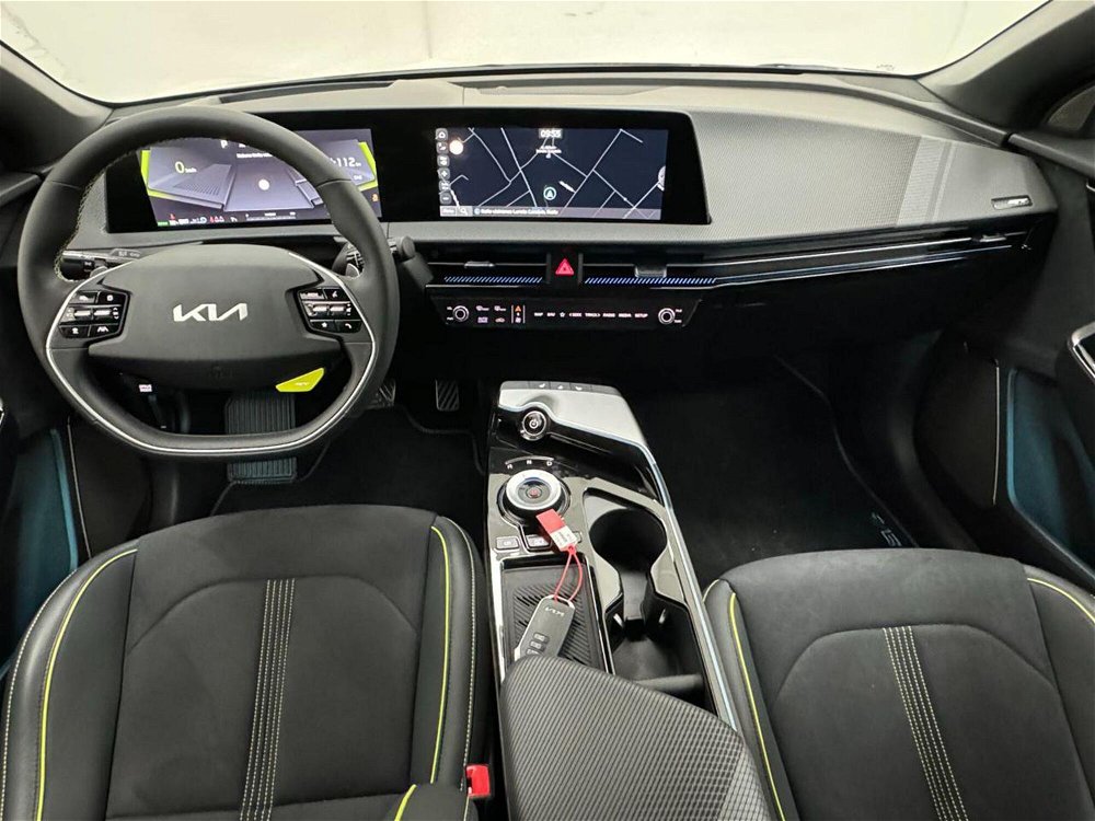 Kia EV6 77,4 kWh AWD GT  nuova a Lurate Caccivio (5)