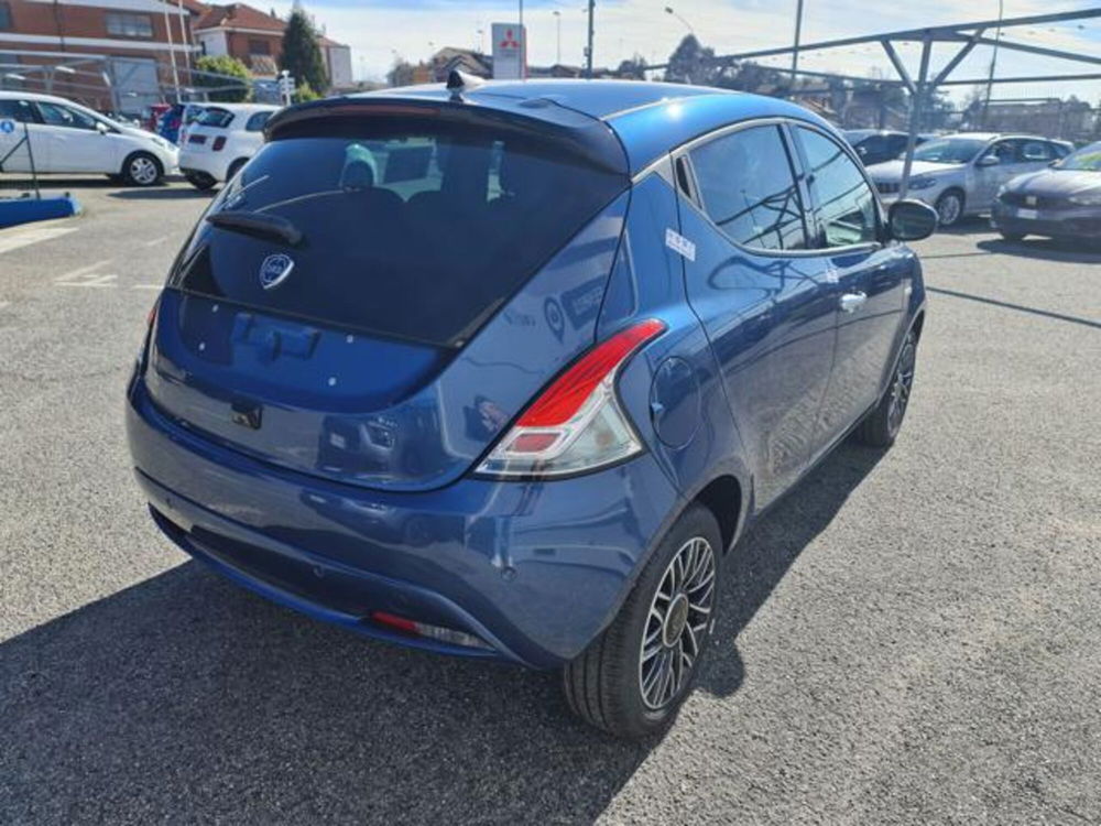 Lancia Ypsilon nuova a Torino (10)