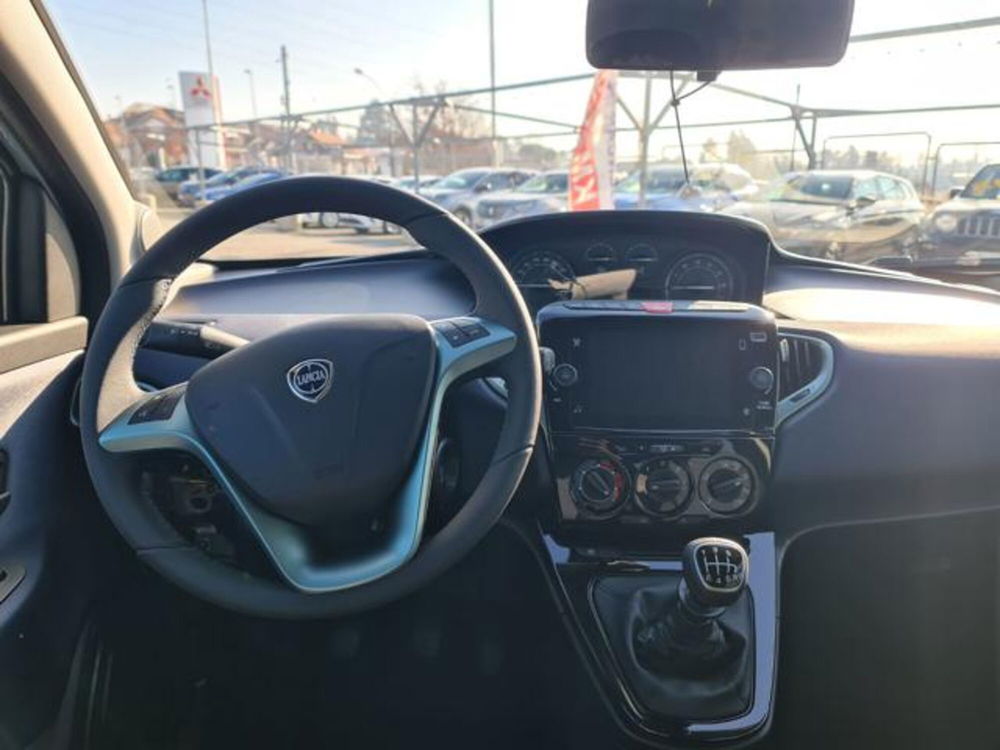 Lancia Ypsilon nuova a Torino (14)