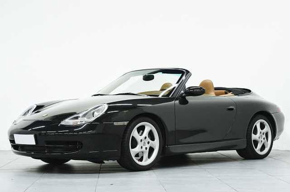 Porsche 911 Cabrio Carrera cat  del 2000 usata a Barni