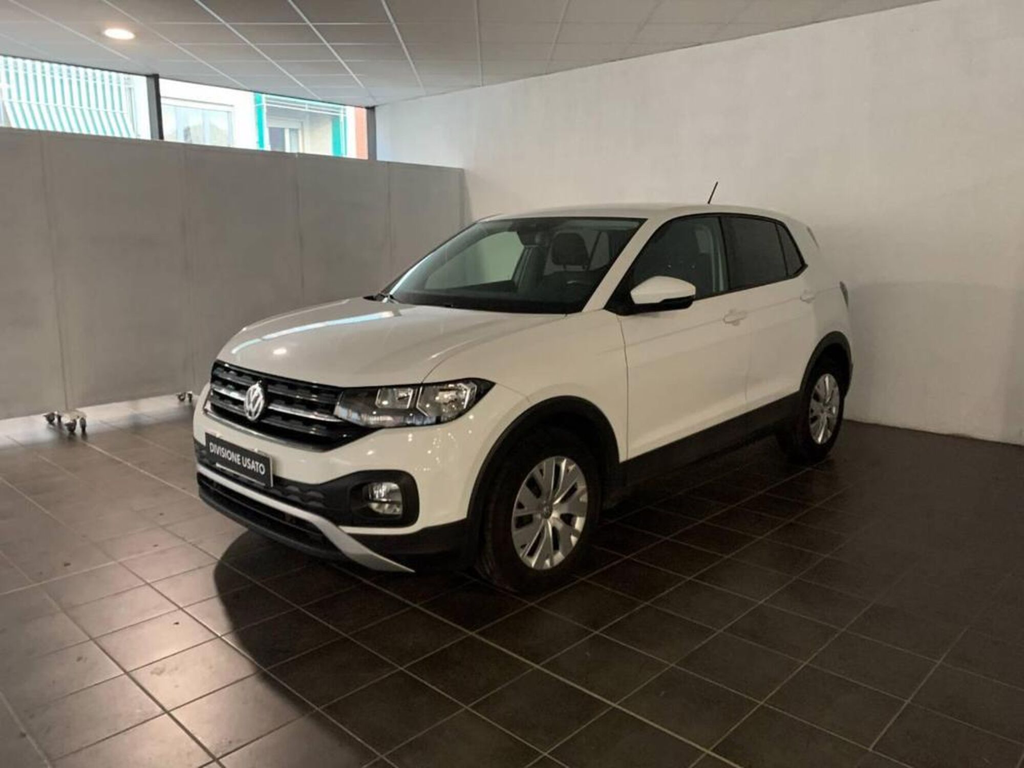 Volkswagen T-Cross 1.0 TSI Urban BMT del 2020 usata a Torino