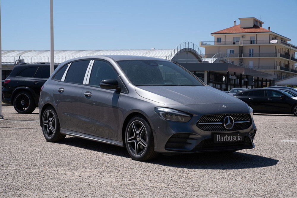 Mercedes-Benz Classe B nuova a Pescara (3)