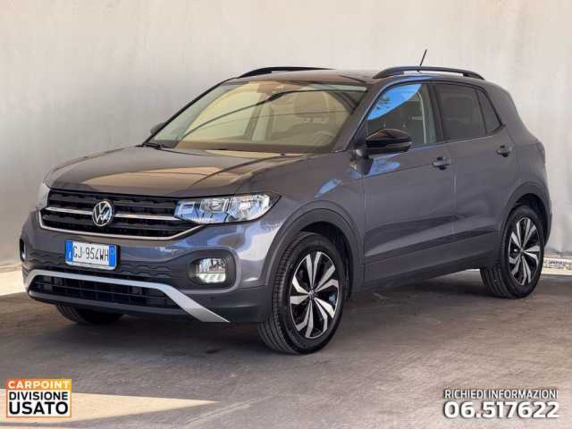 Volkswagen T-Cross 1.0 tsi Life 95cv del 2022 usata a Roma