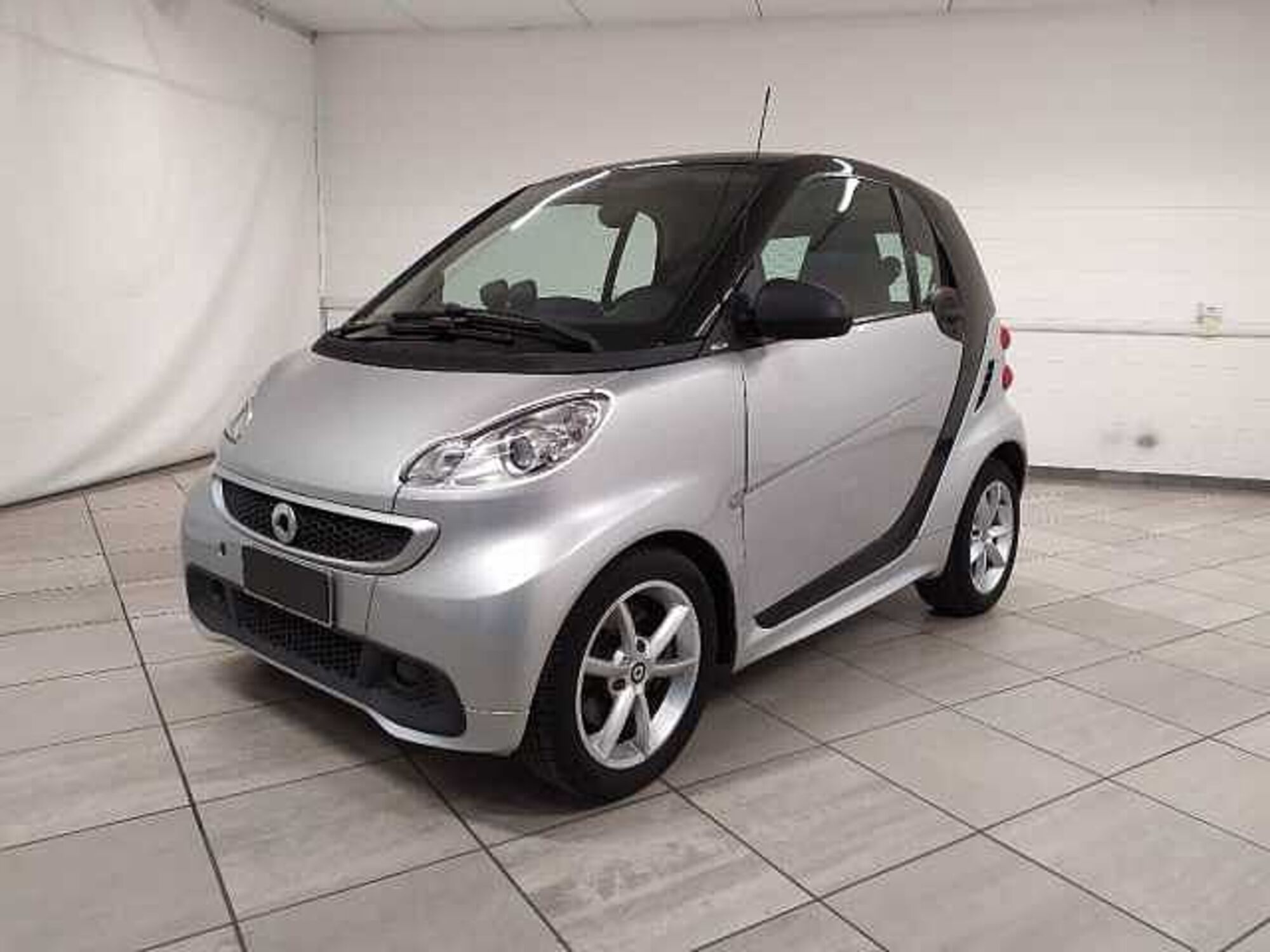 smart Fortwo 1000 52 kW MHD coup&eacute; pure  del 2012 usata a Cuneo