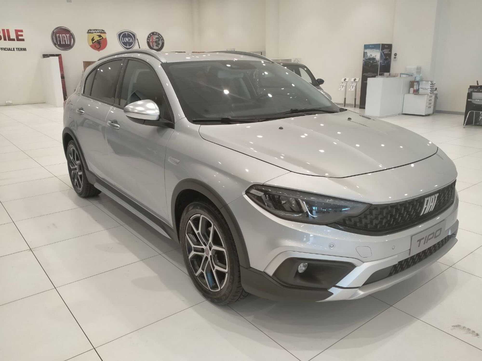 Fiat Tipo Tipo 1.0 5 porte City Cross  del 2021 usata a Terni