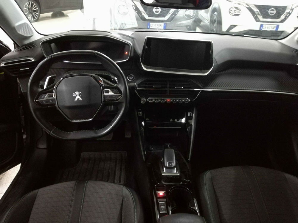 Peugeot 208 usata a Salerno (7)