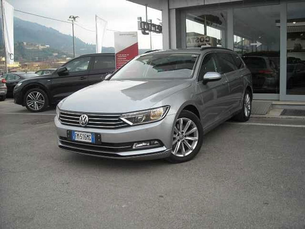 Volkswagen Passat Variant usata a Lucca