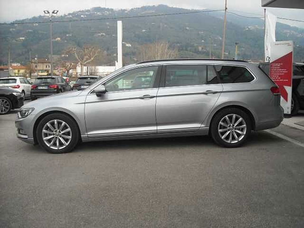 Volkswagen Passat Variant usata a Lucca (12)