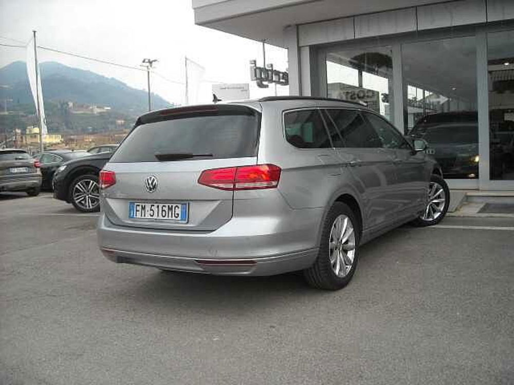 Volkswagen Passat Variant usata a Lucca (3)