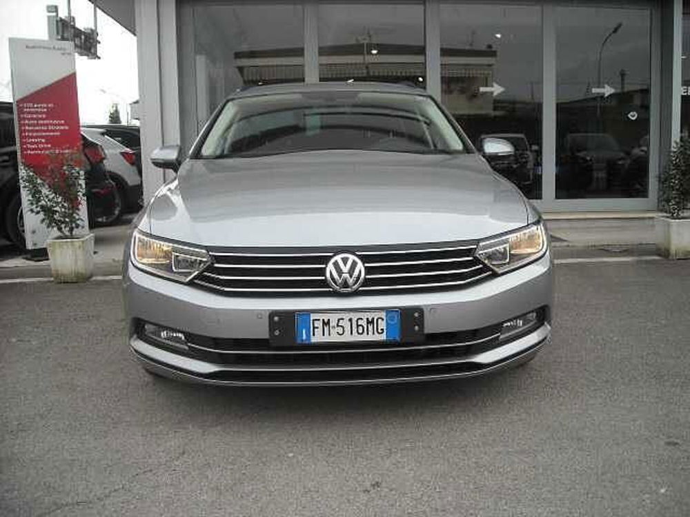 Volkswagen Passat Variant usata a Lucca (5)