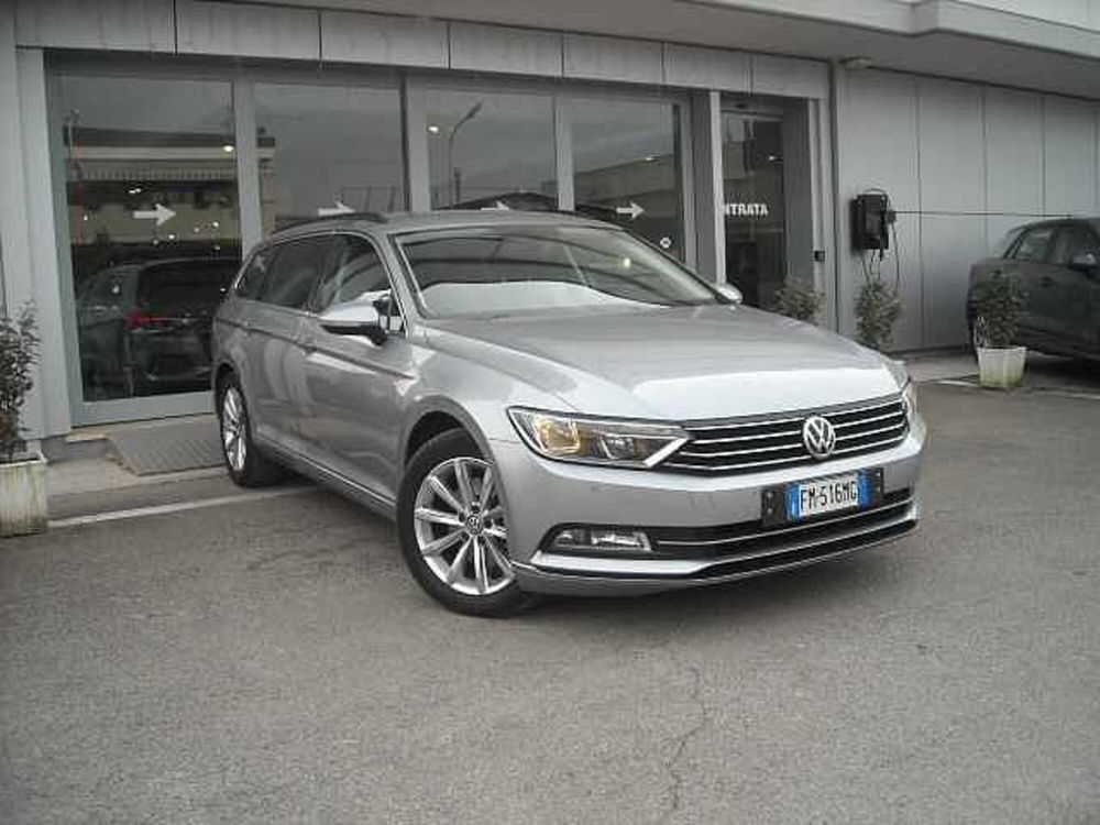 Volkswagen Passat Variant usata a Lucca (6)