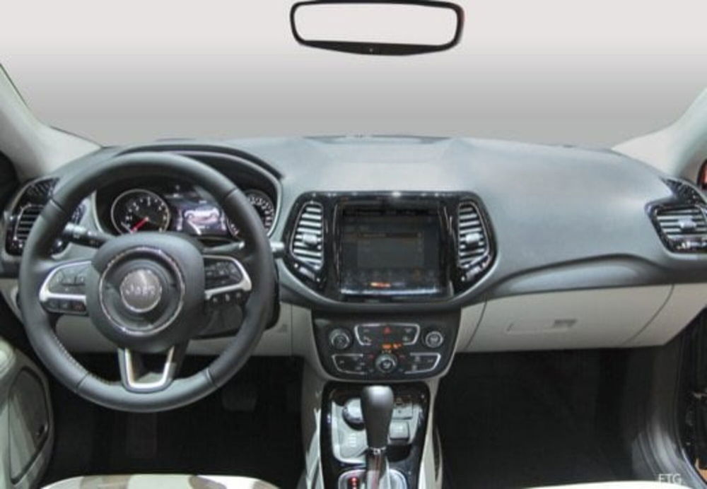 Jeep Compass nuova a Teramo (18)