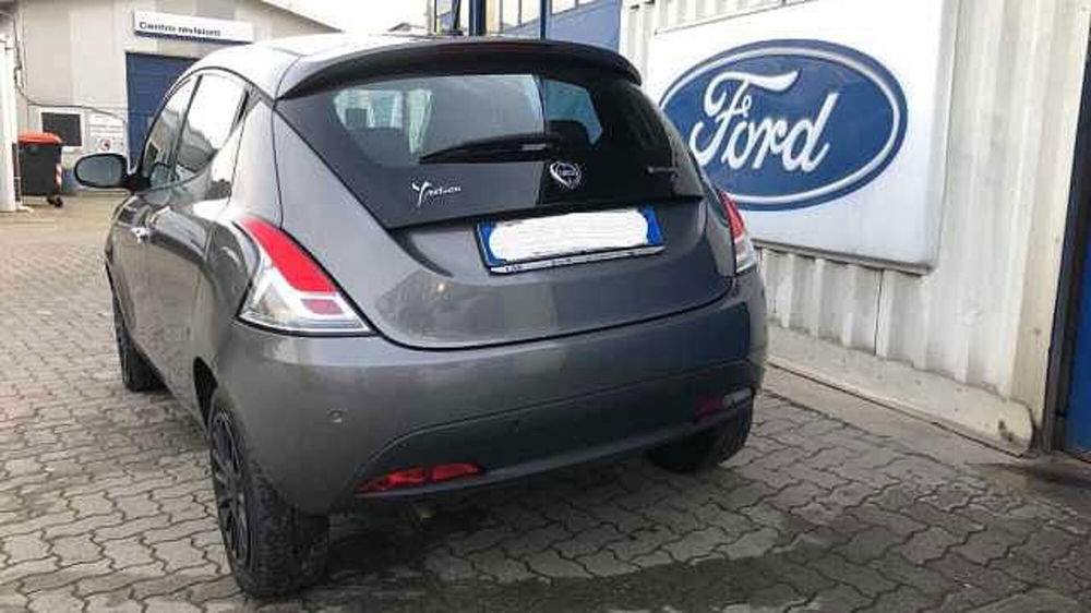 Lancia Ypsilon usata a Torino (7)