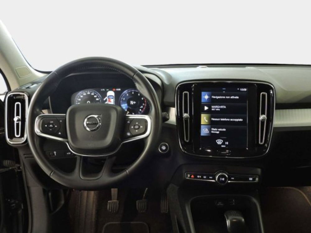 Volvo XC40 usata a Firenze (9)