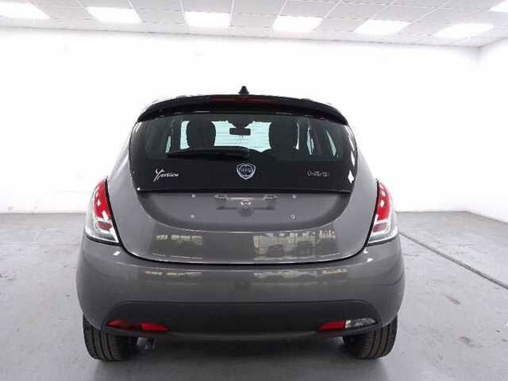 Lancia Ypsilon nuova a Cuneo (7)