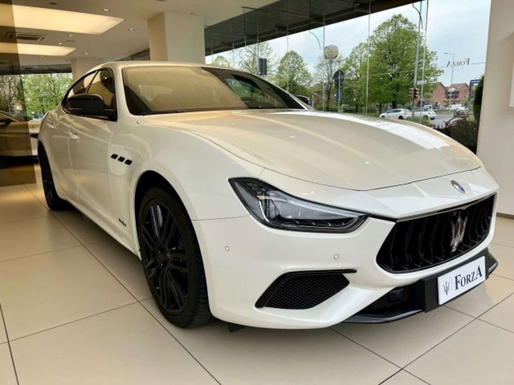 Maserati Ghibli Ghibli L4 330 CV MHEV Gransport del 2023 usata a Venaria Reale (3)