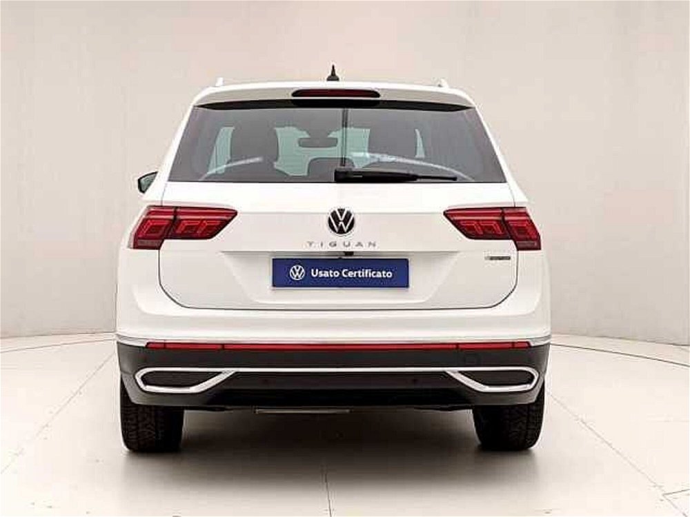 Volkswagen Tiguan Allspace 2.0 TDI 200 CV SCR DSG 4MOTION Elegance del 2021 usata a Pesaro (5)
