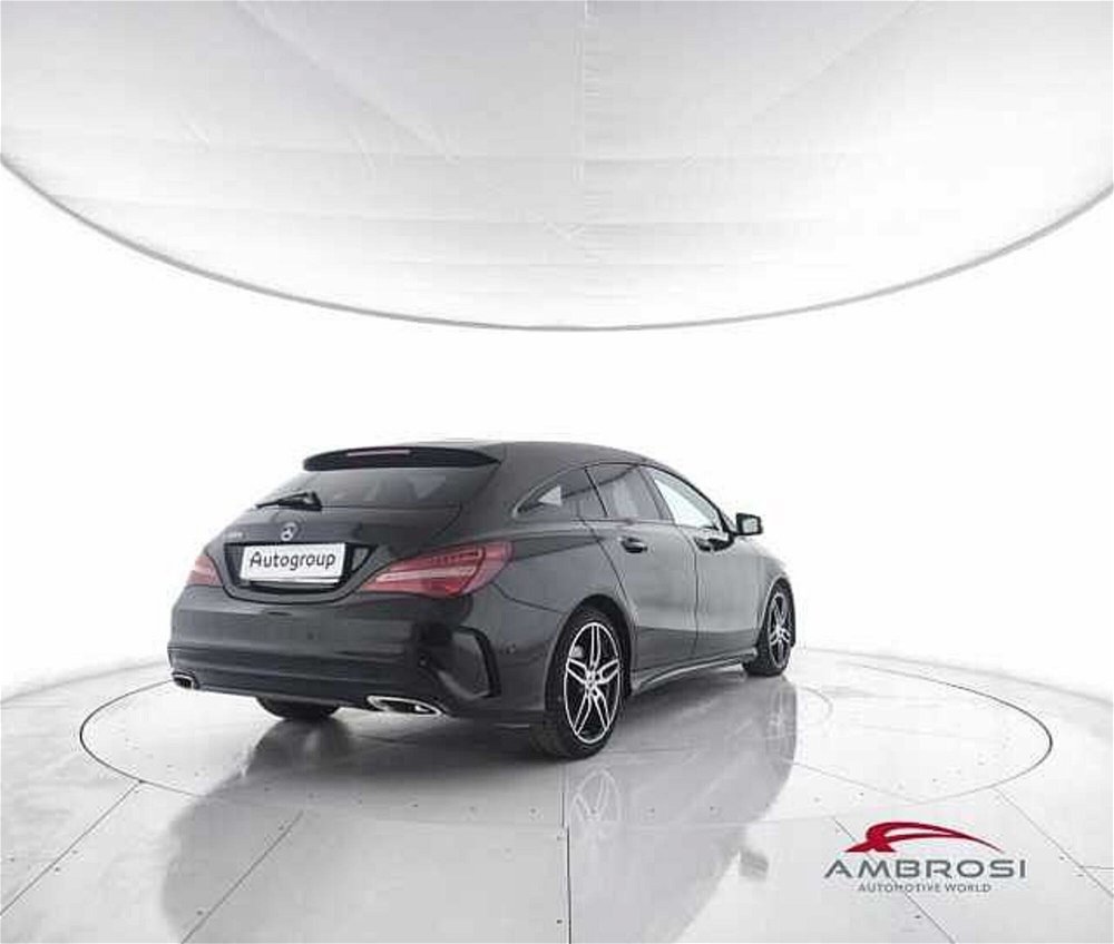 Mercedes-Benz CLA Shooting Brake 200 d Automatic Premium  del 2019 usata a Corciano (3)