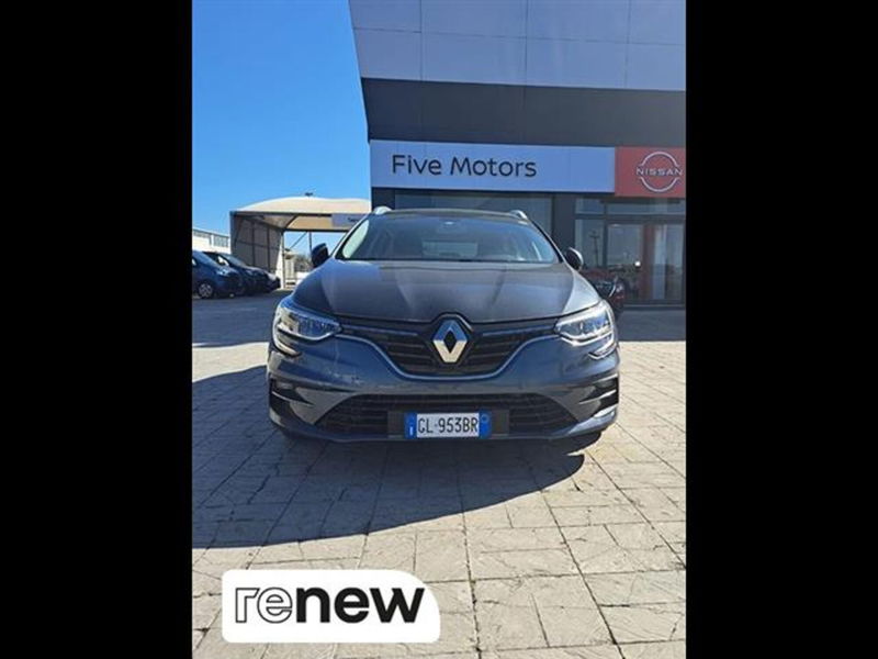 Renault M&eacute;gane Sporter Blue dCi 115 CV EDC Business  del 2022 usata a Brindisi