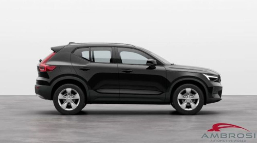 Volvo XC40 nuova a Perugia (2)