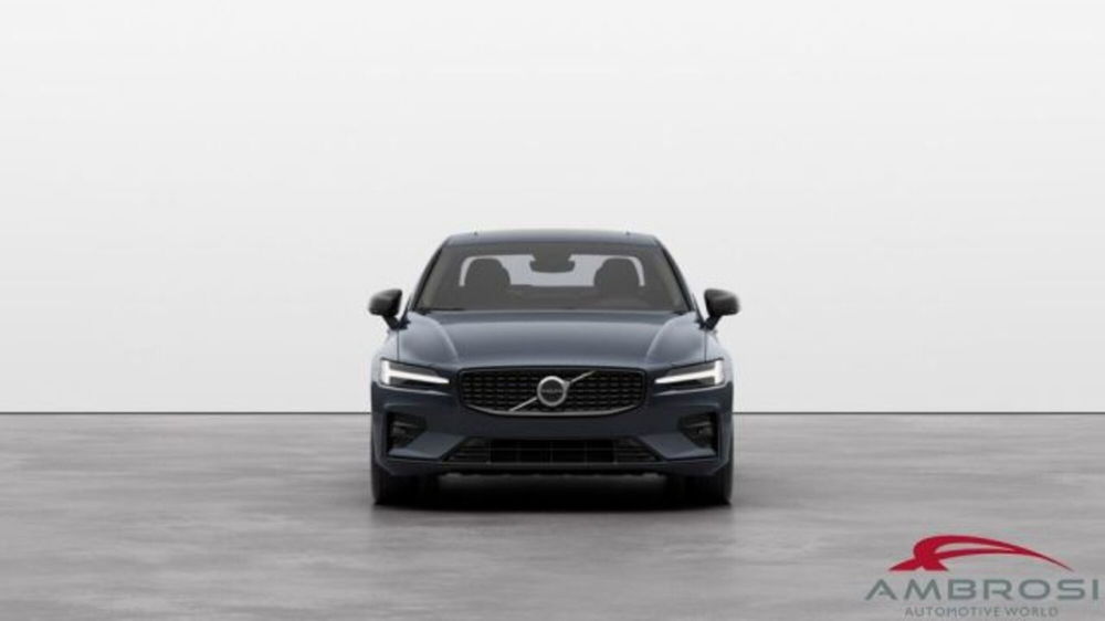 Volvo S60 B5 AWD automatico Ultimate Dark  nuova a Corciano (5)