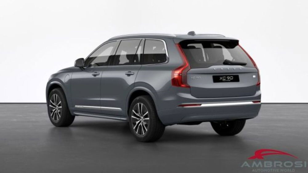 Volvo XC90 T8 Recharge AWD Plug-in Hybrid aut. 7 posti Core nuova a Corciano (3)