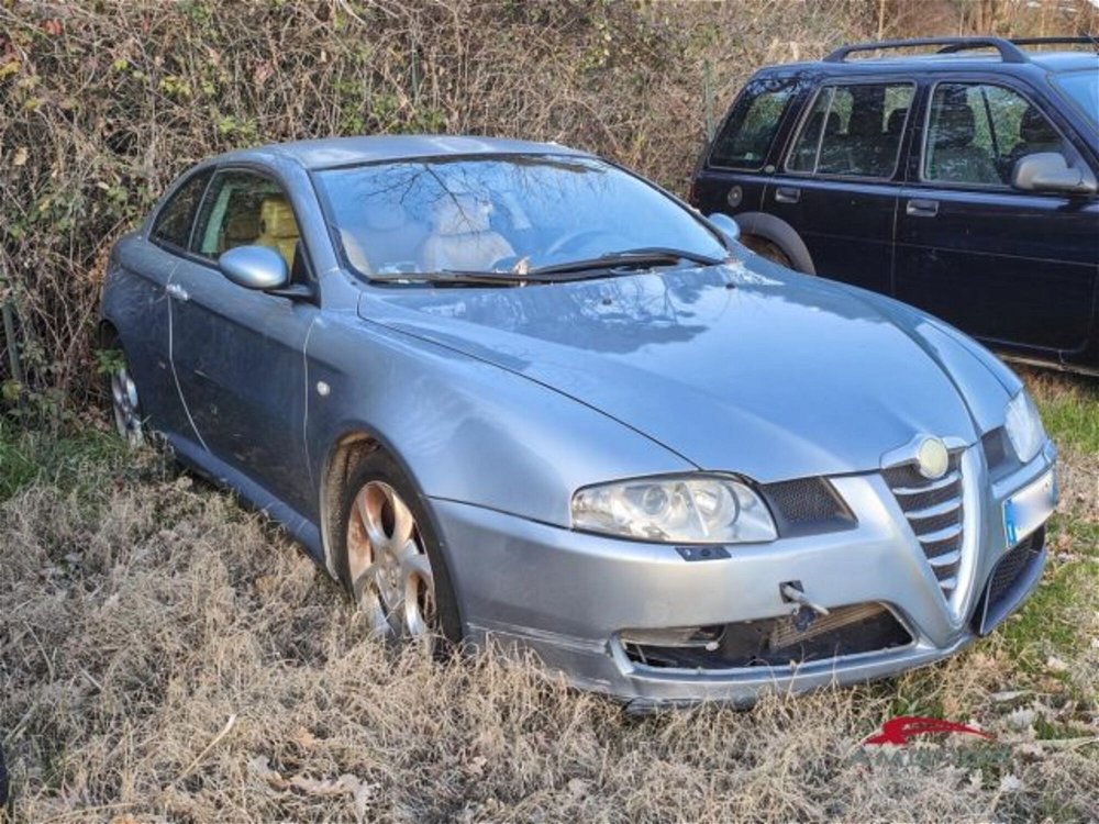 Alfa Romeo GT 1.9 MJT 16V Luxury Euro 4 del 2004 usata a Corciano (2)