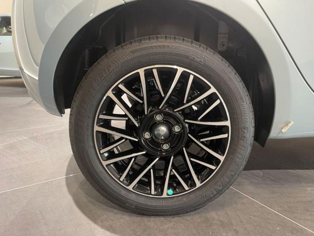 Lancia Ypsilon nuova a Aosta (9)