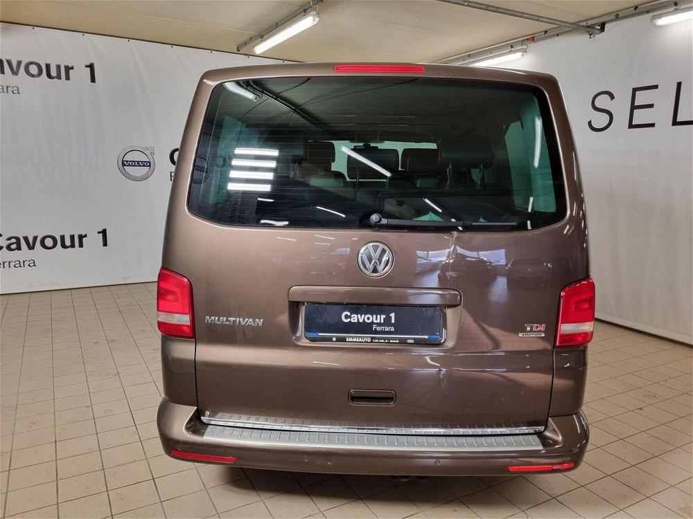 Volkswagen Veicoli Commerciali Multivan 2.0 BiTDI 180CV DSG 4 Motion Highline del 2013 usata a Ferrara (4)