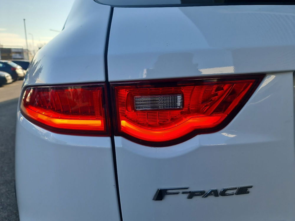 Jaguar F-Pace usata a Modena (18)