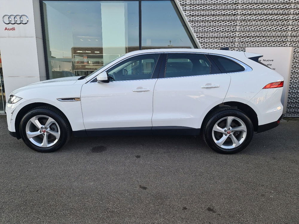 Jaguar F-Pace 2.0 D 180 CV AWD aut. Prestige  del 2020 usata a Modena (3)