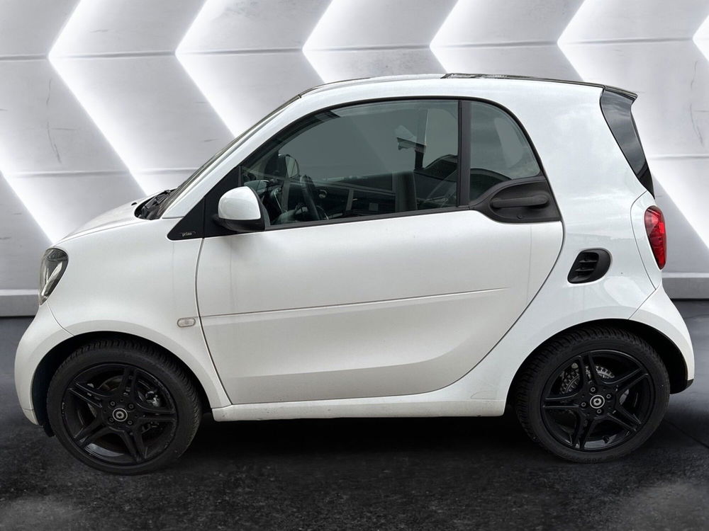 smart Fortwo 70 1.0 Passion  del 2016 usata a Paderno Dugnano (3)