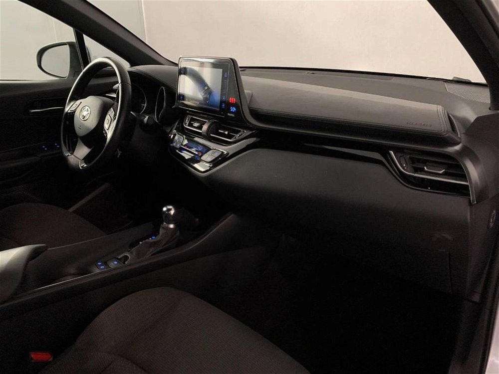 Toyota Toyota C-HR 1.8 Hybrid E-CVT Active  del 2019 usata a Torino (5)
