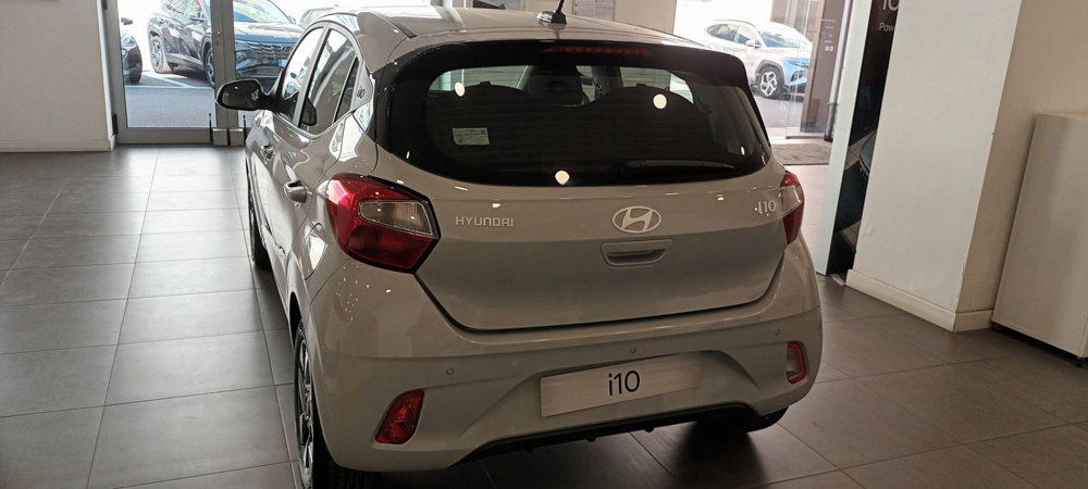Hyundai i10 1.0 MPI Connectline nuova a Castellammare di Stabia (4)