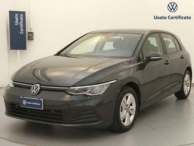 Volkswagen Golf Variant 1.0 eTSI EVO DSG Life del 2023 usata a Busto Arsizio