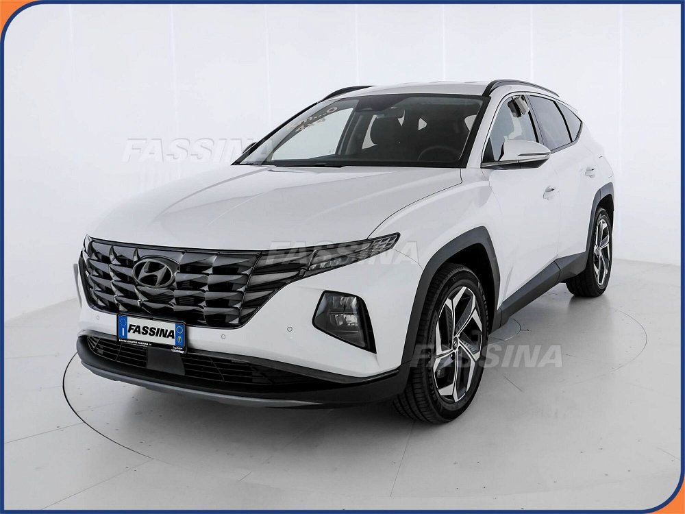 Hyundai Tucson 1.6 phev Xline 4wd auto nuova a Milano (3)