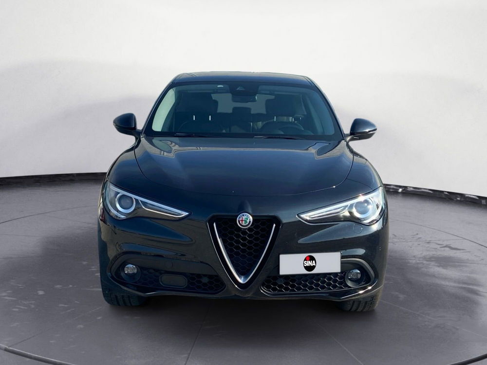 Alfa Romeo Stelvio usata a Pordenone (8)