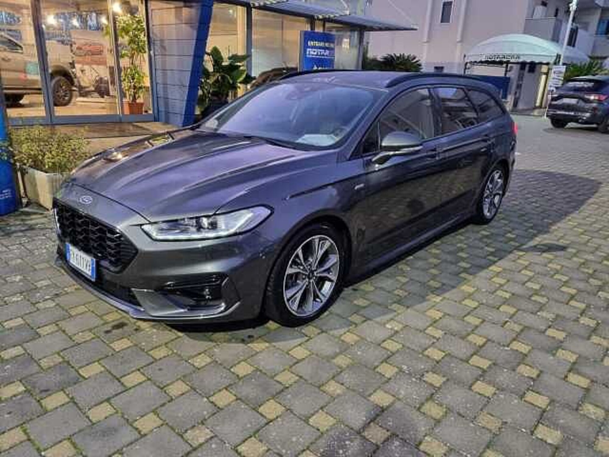 Ford Mondeo Station Wagon 2.0 EcoBlue 150 CV S&amp;S aut. SW ST-Line Business  del 2019 usata a Monopoli